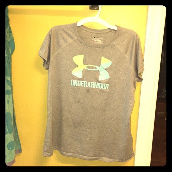 Under armor T-shirt - Picture 1 of 3
